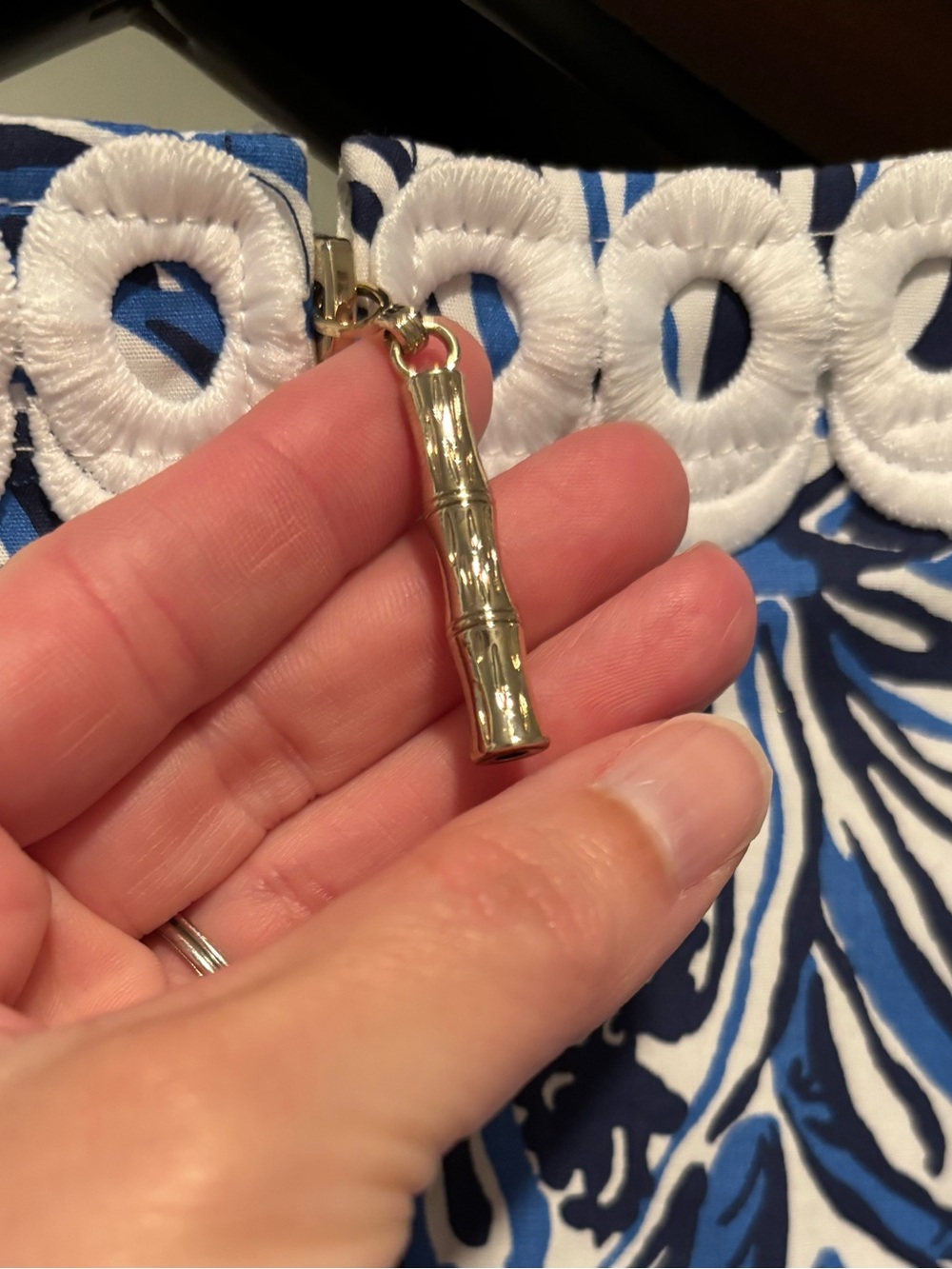 Lilly Pulitzer shift dress in blue and white with bow detail at hem. EUC. - Picture 4 of 9